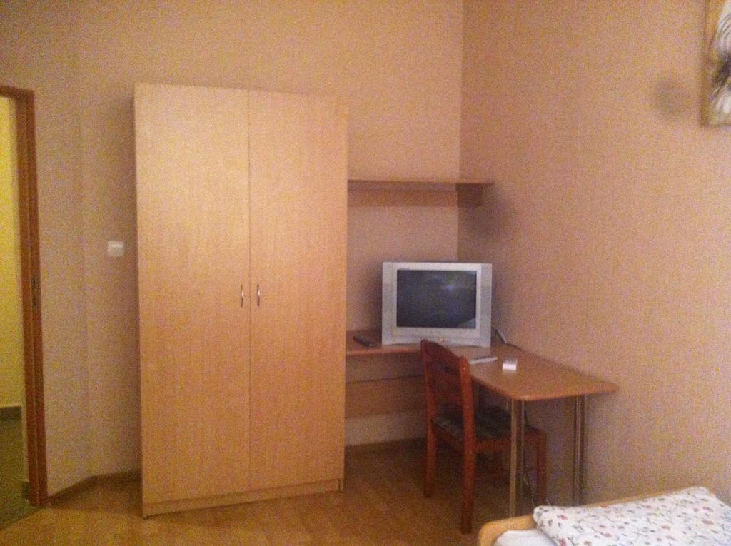 Piroshka Hotel بيرهوف المظهر الخارجي الصورة