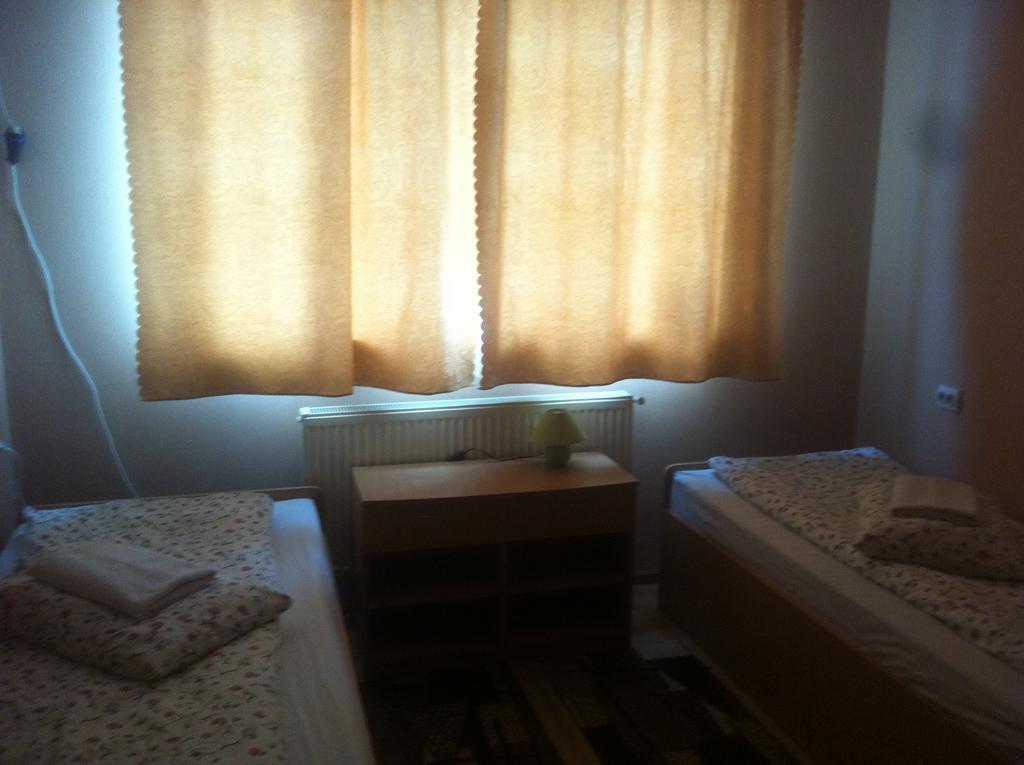 Piroshka Hotel بيرهوف المظهر الخارجي الصورة